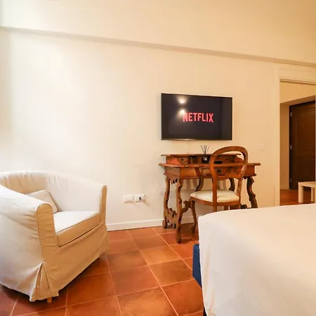 Dragonetti Luxury House - Ascensore - Wi Fi- Center LʼAquila