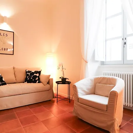 Dragonetti Luxury House - Ascensore - Wi Fi- Center Apartment L'Aquila
