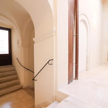 Dragonetti Luxury House - Ascensore - Wi Fi- Center * L'Aquila
