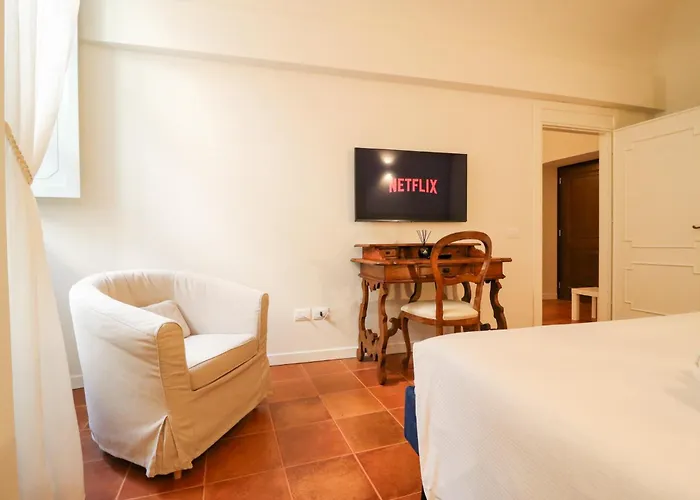 Dragonetti Luxury House - Ascensore - Wi Fi- Center 라킬라