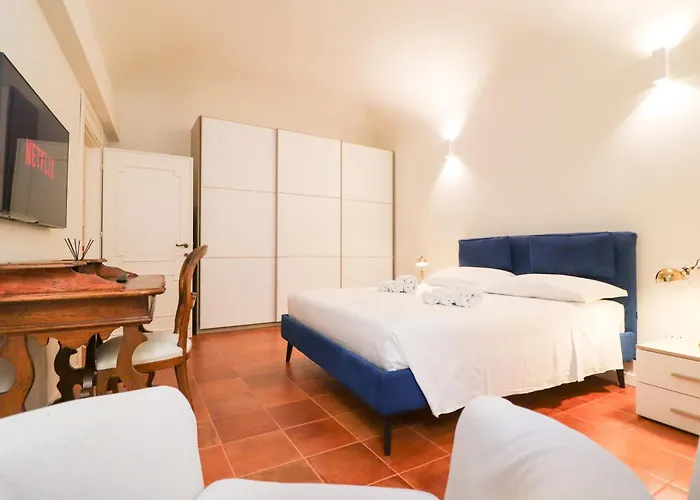 Dragonetti Luxury House - Ascensore - Wi Fi- Center * 라킬라