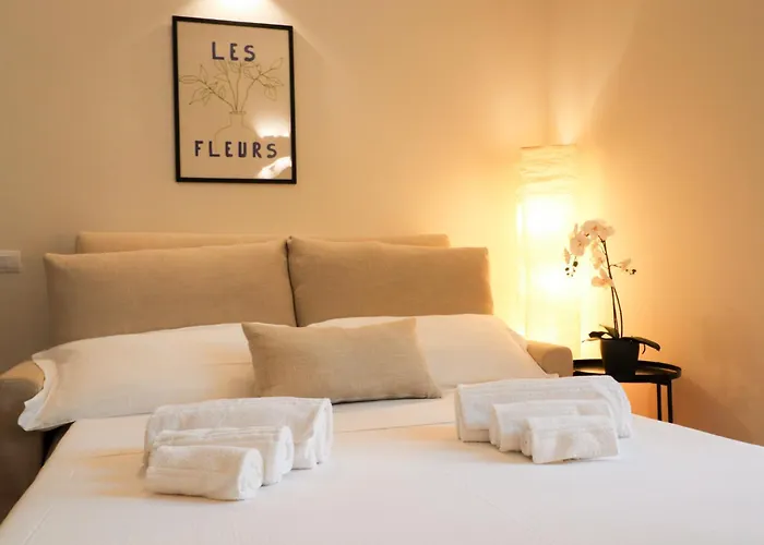 Dragonetti Luxury House - Ascensore - Wi Fi- Center 라킬라