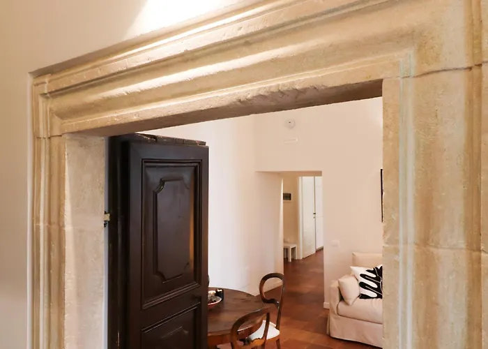 Dragonetti Luxury House - Ascensore - Wi Fi- Center 아파트 라킬라