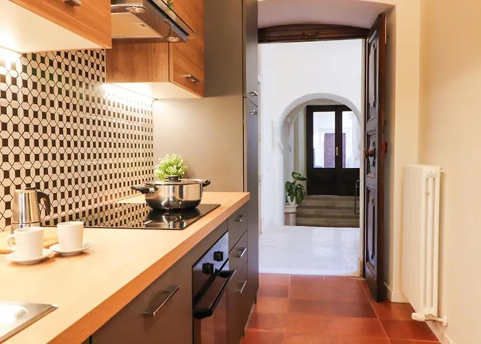 Dragonetti Luxury House - Ascensore - Wi Fi- Center Apartman LʼAquila