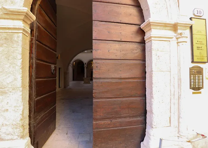 Dragonetti Luxury House - Ascensore - Wi Fi- Center Apartman